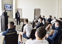 Чому гравцям заборонено робити ставки? Зустріч збірної з Баранкою