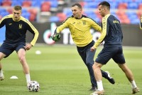 Збірна України на Євро-2020: тренування в Амстердамі й слова підтримки Крістіану Еріксену