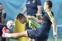 Збірна України на Євро-2020: тренажерка, теорія та тренування на «Волунтарі»