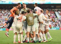 Испания забавно дала фору, но перестреляла Хорватию в адской битве с 8 голами и вышла в четвертьфинал Евро-2020 