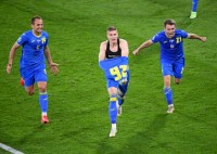 Польські коментатори ледь не збожеволіли від щастя після голу Довбика