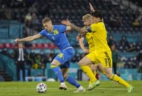 «Довбик разбил наши сердца на тысячи частей»: как грустит Швеция после проигранного Украине матча