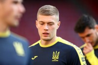 «Хочу бачити його у «Манчестер Юнайтед», – батько Довбика емоційно відреагував на дебютний гол сина за збірну України 