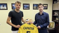Официально: Эдуард Сарапий - игрок «Металлиста»