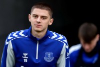 Миколенко у старті. «Евертон» грає з «Аккрингтон Стенлі»