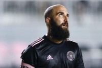 ​Ігуаїн прокоментував інформацію про завершення кар'єри