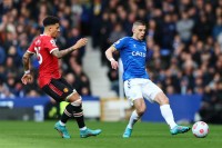 «Найкраща його гра за «Евертон». Ліверпульське видання розхвалило Миколенка за перемогу над «Ман Юнайтед»