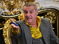 Одіозний власник «Стяуа» розповів, хто стоїть за Зеленським і назвав полк «Азов» нацистським