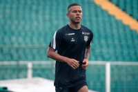 Найкращий бомбардир «Металіста 1925» дочасно повернувся на батьківщину