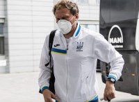 Збірна України прибула в Менхенгладбах на матч із «Боруссією»