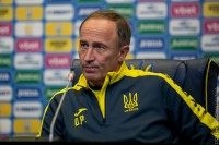 «Люди вже втомлюються від України. Ми повинні самі собі допомагати». Післяматчева пресконференція Олександра Петракова