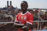 «Зухвалі ідіоти», – керівник «Боруссії» розніс скептиків трансферу Мане в Бундеслігу