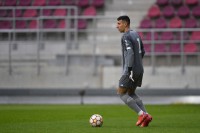 Блогер: «Лідером «Динамо» за кількістю передач з просуванням став голкіпер Нещерет»