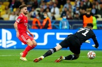 Денис Бойко