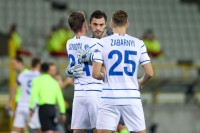 «В суперечці «Хто краще грає в пас: Попов чи Забарний?» впевнено перемагає...Сирота». Порівняння пасової гри захисників «Динамо»