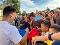 Після матчу з «Люцерном» динамівці поспілкувалися із українцями