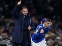 Миколенко полетів за океан. «Евертон» зіграє два контрольні матчі в США