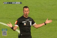 Комедія: арбітр матчу «Антверпен» – «Динамо» замість пенальті дав фінальний свисток