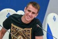 Артем Бєсєдін став вільним агентом