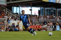 «Гармаша теж підпишіть, років на десять»: реакція фанатів «Динамо» на новий контракт Караваєва