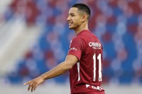 Мрію купити неможливо. Найбагатший футболіст світу грає в Таїланді