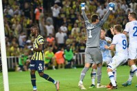 Бущан став шостим воротарем «Динамо», який парирував пенальті в єврокубках