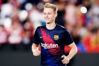 «Ман Юнайтед» йде на крок відчаю заради де Йонга – хавбеку дадуть рекордну зарплату, щоб покрити борг «Барселони»