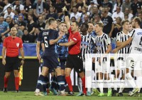 «Штурм» – «Динамо»: уболівальникам киян заборонили розгорнути банер на підтримку полонених воїнів «Азова»