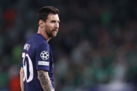 ПСЖ не хоче відпускати Мессі та Рамоса. Обом запропонують контракти