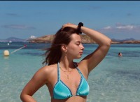 Красуня дня. Дівчина молодої італійської зірки, яка забила переможний гол у ворота Англії