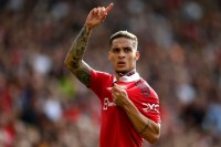 Зірковий бразилець «Манчестер Юнайтед» влаштував цирковий номер у грі з «Шерифом». Тренер замінив його в перерві - ВІДЕО