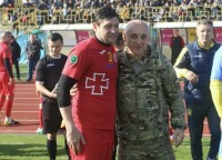 «Почуваюся дуже погано». Селезньов досі не поборов зайву вагу та нескоро допоможе «Минаю»