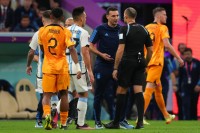 «Не можна ставити такого суддю на такий матч». Мессі розкритикував рівень суддівства у грі Нідерланди - Аргентина