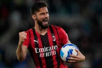«Мілан» продовжити контракт із Жиру в найближчі тижні