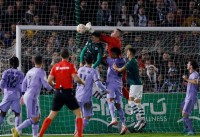 Лунін починає рік із сухої перемоги. «Реал» «на болоті» прошкандибав в 1/8 Кубка Іспанії