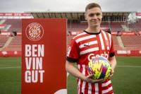 У стилі Мессі. Циганков пограв із собакою на презентації у «Жироні»