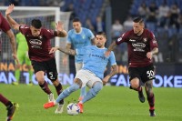 «Лаціо» з нереалізованим пенальті здолав «Салернітану» і піднявся у топ-4 Серії А, «Аталанта» сенсаційно поступилась «Лечче» 