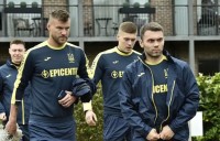 Ярмоленко у якості журналіста добряче потролив Караваєва