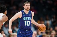 НБА. Михайлюк ледь не повторив власний рекорд, Лень приніс «Кінгз» 5 очок