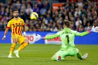 Форвард «Жирони» видалився з соцмереж через інцидент з Циганковим – фанати виявились безжальними