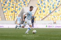 «Динамо» пропонує Караваєву новий контракт зі зменшенням зарплати. «Полісся» готове запропонувати гравцю солідні умови