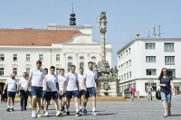 Гравці збірної України прогулялися Трнавою перед матчем із Мальтою