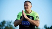 «Він – боксер, а не футболіст»: екс-зірки «Динамо» скептично оцінили перспективи Усика в «Поліссі»