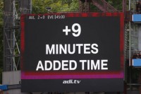 «Це абсурд». УЄФА не планує змінювати правило компенсованого часу