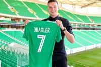 «ПСЖ» продав півзахисника до катарського клубу - офіційно