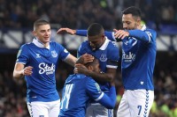 «Миколенко пригнічував будь-яку небезпеку на своєму шляху»: британська преса похвалила українця за матч із «Бернлі»