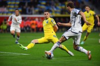 Віталій Миколенко: «Барелла сказав мені, що захисник спочатку зіграв у м'яч, а потім у ногу»