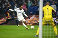 Обамеянг показав майстер-клас. «Марсель» розгромив «Ліон» у перенесеному матчі