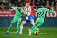 Агент Довбика заявив, що українець не залишить «Жирону» у січні 2024 року