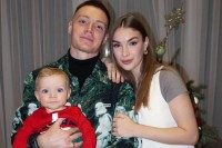 Щасливий батько: Циганков показав милі фотографії з сімейної прогулянки